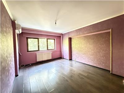 Vanzare apartament 4 camere Bld. Unirii - Fantani, Bucuresti