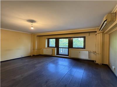 Vanzare apartament 4 camere Bld. Unirii - Fantani, Bucuresti